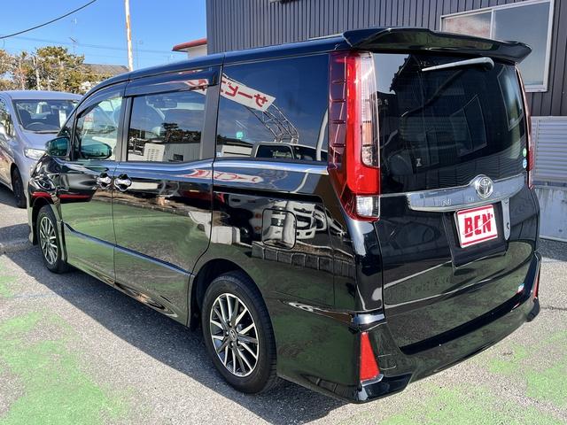 ノア Si ワンセグTV☆バックカメラ☆Bluetoothオーディオ☆パワスラ☆LEDヘッドライト☆横滑り防止☆ECOモード☆サイドロールカーテン☆フォグランプ☆アイドリングストップ☆オートライト☆(3枚目)