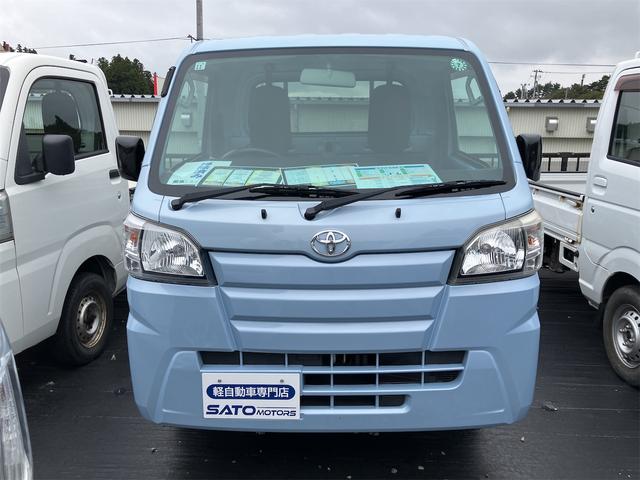 ピクシストラック スタンダード　４ＷＤ　軽トラック　ＭＴ　エアコン　パワーステアリング　運転席エアバッグ　マニュアル　荷台マット　最大積載量３５０ｋｇ　ドアバイザー（12枚目）