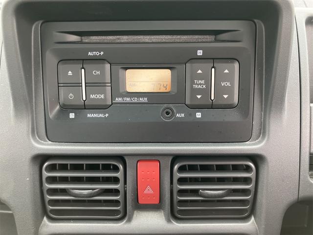 ＮＴ１００クリッパートラック ＧＸ　４ＷＤ　軽トラック　ＡＴ　エアコン　パワーウィンドウ　運転席エアバッグ　助手席エアバッグ　ＣＤ　ミュージックプレイヤー接続可（5枚目）