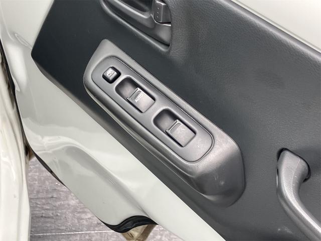ＮＴ１００クリッパートラック ＧＸ　４ＷＤ　軽トラック　ＡＴ　エアコン　パワーウィンドウ　運転席エアバッグ　助手席エアバッグ　ＣＤ　ミュージックプレイヤー接続可（11枚目）