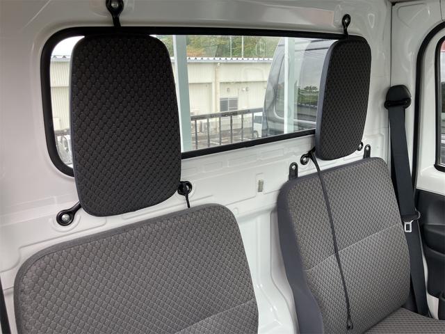 ＮＴ１００クリッパートラック ＧＸ　４ＷＤ　軽トラック　ＡＴ　エアコン　パワーウィンドウ　運転席エアバッグ　助手席エアバッグ　ＣＤ　ミュージックプレイヤー接続可（31枚目）