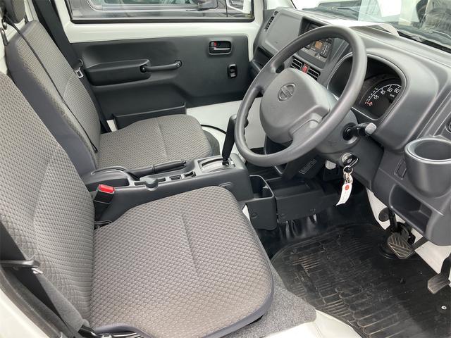ＮＴ１００クリッパートラック ＧＸ　４ＷＤ　軽トラック　ＡＴ　エアコン　パワーウィンドウ　運転席エアバッグ　助手席エアバッグ　ＣＤ　ミュージックプレイヤー接続可（32枚目）