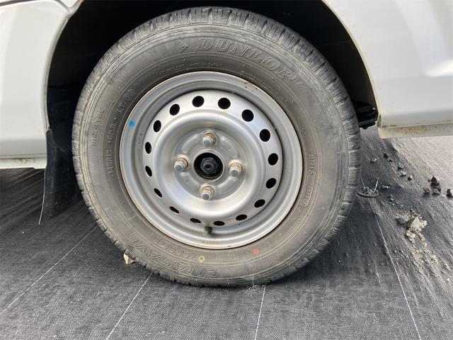 NT100クリッパートラック GX 4WD AT エアコン パワーステアリング パワーウィンドウ 運転席エアバッグ 助手席エアバッグ CD ミュージックプレイヤー接続可(9枚目)