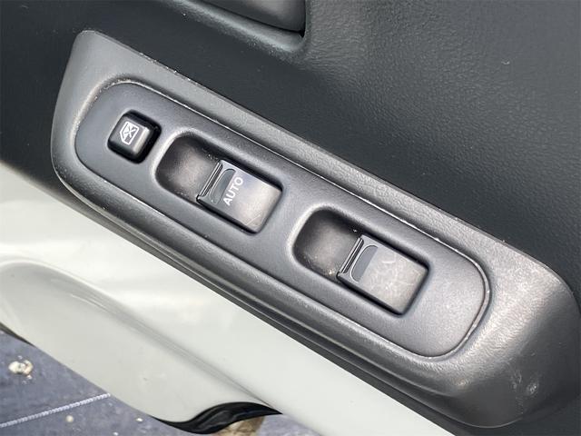 NT100クリッパートラック GX 4WD AT エアコン パワーステアリング パワーウィンドウ 運転席エアバッグ 助手席エアバッグ CD ミュージックプレイヤー接続可(15枚目)