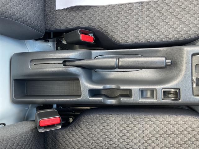 NT100クリッパートラック GX 4WD AT エアコン パワーステアリング パワーウィンドウ 運転席エアバッグ 助手席エアバッグ CD ミュージックプレイヤー接続可(26枚目)