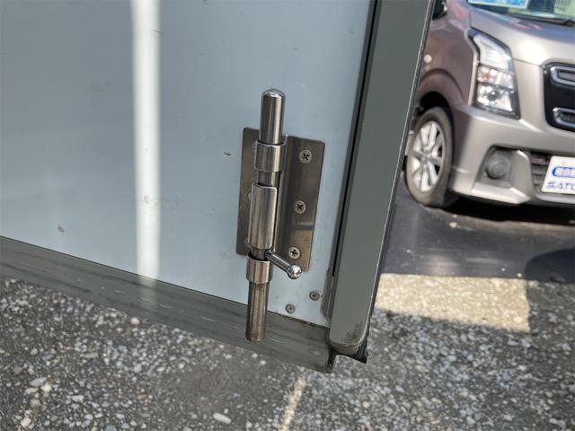 キャリイトラック  4WD 軽トラック MT 衝突被害軽減システム 盗難防止システム アルミホイール エアコン 最大積載量350kg 5速マニュアル車 運転席エアバッグ 助手席エアバッグ パワーステアリング(19枚目)