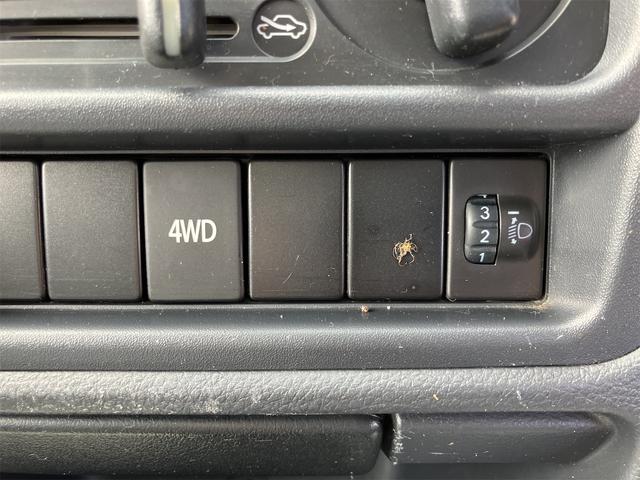 キャリイトラック  4WD 軽トラック MT 衝突被害軽減システム 盗難防止システム アルミホイール エアコン 最大積載量350kg 5速マニュアル車 運転席エアバッグ 助手席エアバッグ パワーステアリング(33枚目)