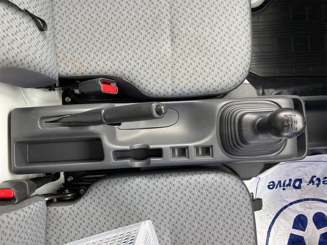 キャリイトラック  4WD 軽トラック MT 衝突被害軽減システム 盗難防止システム アルミホイール エアコン 最大積載量350kg 5速マニュアル車 運転席エアバッグ 助手席エアバッグ パワーステアリング(36枚目)