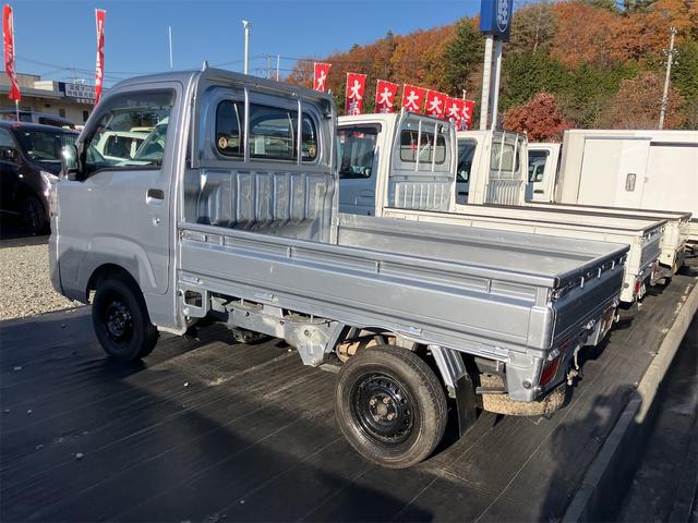 ハイゼットトラック スタンダード 4WD AT エアコン パワーステアリング 運転席エアバッグ オートマチック ドアバイザー 最大積載量350kg 修復歴無し(6枚目)