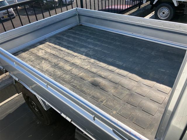 ハイゼットトラック スタンダード 4WD AT エアコン パワーステアリング 運転席エアバッグ オートマチック ドアバイザー 最大積載量350kg 修復歴無し(9枚目)