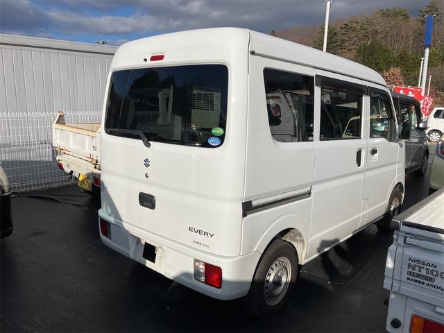 エブリイ PC 4WD ETC 両側スライドドア キーレスエントリー AT 盗難防止システム ABS 衝突安全ボディ エアコン パワーステアリング パワーウィンドウ(8枚目)