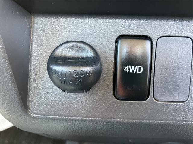 サンバートラック ＴＢ　４ＷＤ　軽トラック　ＭＴ　５速マニュアル車　運転席エアバッグ　ドアバイザー　最大積載量３５０ｋｇ（21枚目）