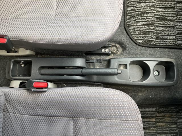 ピクシスエポック Ｇｆ　ＳＡ　４ＷＤ　ＥＴＣ　バックカメラ　ナビ　衝突被害軽減システム　スマートキー　アイドリングストップ　電動格納ミラー　ＣＶＴ　盗難防止システム　ＡＢＳ　ＥＳＣ　ＣＤ　衝突安全ボディ　エアコン（8枚目）