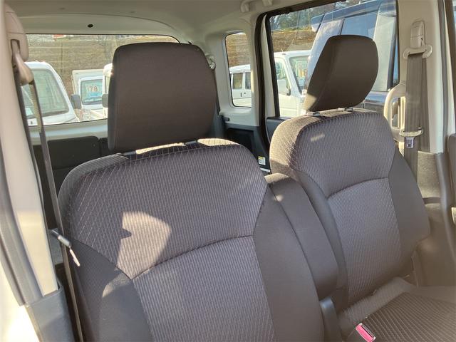 スペーシアカスタムＺ 　４ＷＤ　ＥＴＣ　両側スライド・片側電動　オートクルーズコントロール　オートライト　ＨＩＤ　スマートキー　アイドリングストップ　電動格納ミラー　シートヒーター　ベンチシート　ＣＶＴ　盗難防止システム（31枚目）