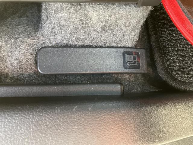 スペーシアカスタムＺ 　４ＷＤ　ＥＴＣ　両側スライド・片側電動　オートクルーズコントロール　オートライト　ＨＩＤ　スマートキー　アイドリングストップ　電動格納ミラー　シートヒーター　ベンチシート　ＣＶＴ　盗難防止システム（42枚目）