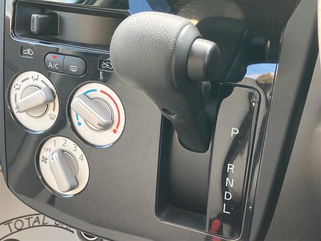 デイズ Ｓ　４ＷＤ　ナビ　ＴＶ　衝突被害軽減システム　キーレスエントリー　アイドリングストップ　電動格納ミラー　シートヒーター　ベンチシート　ＣＶＴ　ＡＢＳ　ＥＳＣ　アルミホイール　衝突安全ボディ　エアコン（5枚目）