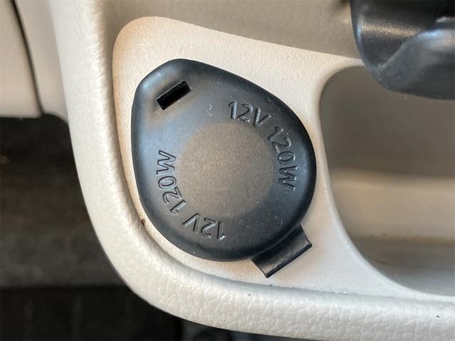 デイズ Ｓ　４ＷＤ　ナビ　ＴＶ　衝突被害軽減システム　キーレスエントリー　アイドリングストップ　電動格納ミラー　シートヒーター　ベンチシート　ＣＶＴ　ＡＢＳ　ＥＳＣ　アルミホイール　衝突安全ボディ　エアコン（6枚目）