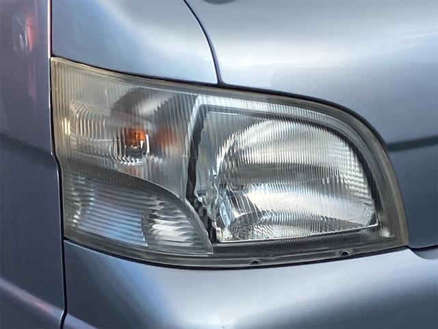 ハイゼットトラック ジャンボ　４ＷＤ　軽トラック　ＭＴ　５速マニュアル車　エアコン　パワーステアリング　パワーウィンドウ　運転席エアバッグ　ドアバイザー（3枚目）