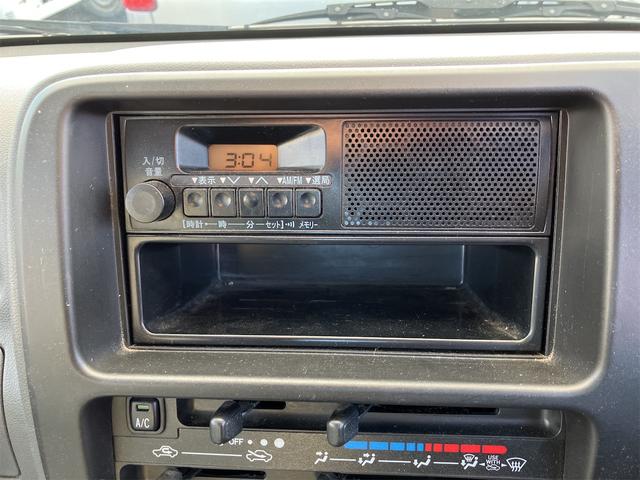 ハイゼットトラック ジャンボ　４ＷＤ　軽トラック　ＭＴ　５速マニュアル車　エアコン　パワーステアリング　パワーウィンドウ　運転席エアバッグ　ドアバイザー（24枚目）