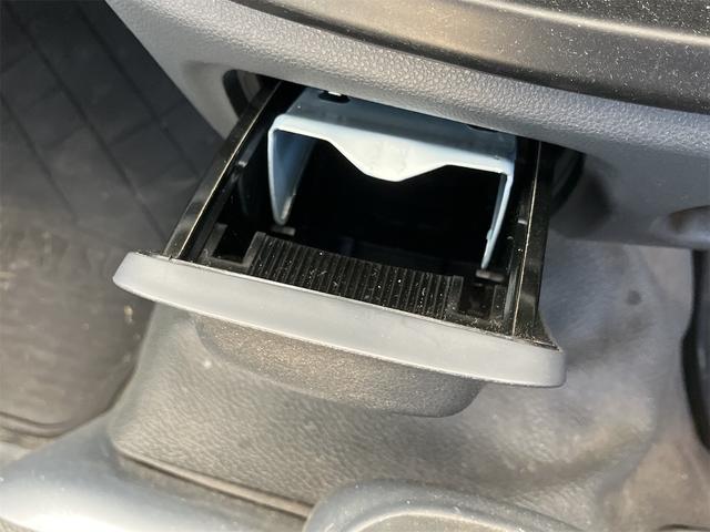 ハイゼットトラック ジャンボ　４ＷＤ　軽トラック　ＭＴ　５速マニュアル車　エアコン　パワーステアリング　パワーウィンドウ　運転席エアバッグ　ドアバイザー（27枚目）