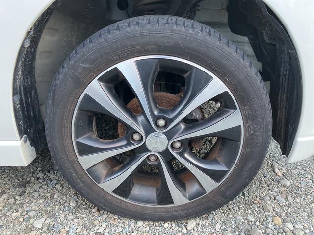 ワゴンＲ ２０周年記念車　４ＷＤ　衝突被害軽減システム　オートライト　ＨＩＤ　スマートキー　アイドリングストップ　電動格納ミラー　シートヒーター　ベンチシート　ＣＶＴ　盗難防止システム　ＡＢＳ　ＥＳＣ　ＣＤ　ＵＳＢ（14枚目）