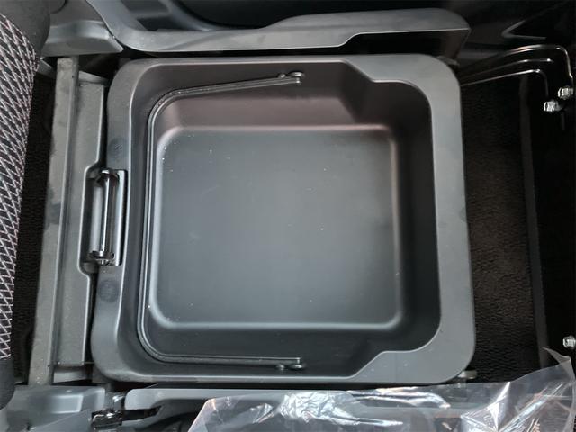 ワゴンＲ ２０周年記念車　４ＷＤ　衝突被害軽減システム　オートライト　ＨＩＤ　スマートキー　アイドリングストップ　電動格納ミラー　シートヒーター　ベンチシート　ＣＶＴ　盗難防止システム　ＡＢＳ　ＥＳＣ　ＣＤ　ＵＳＢ（31枚目）