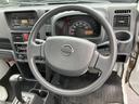 ＮＴ１００クリッパートラック ＧＸ　４ＷＤ　軽トラック　ＡＴ　エアコン　パワーウィンドウ　運転席エアバッグ　助手席エアバッグ　ＣＤ　ミュージックプレイヤー接続可（3枚目）