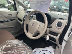 毎回座るフロントシート。運転席は必ず使用する部分ですので、座り心地が重要です！ 2