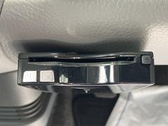 高速走行もスムーズにお支払いが可能な【ＥＴＣ】ご納車までにセットアップを行い、ご納車時にはご利用いただけるようにいたします。 4