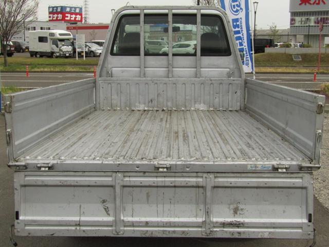 TOYOTA LITEACE TRUCK LONG SINGLE JUSTLOW DX | 2004 | SILVER TOYOTA LITEACE TRUCK LONG SINGLE JUSTLOW DX | 2004 | SILVER