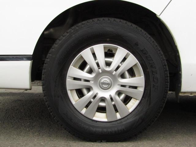 ＮＶ３５０キャラバンバン スーパーロングＤＸターボ　チェアキャブ車いす２名仕様　パートタイム４ＷＤ（24枚目）