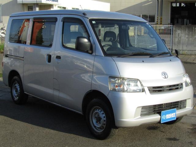 タウンエースバン ＧＬ　フルタイム４ＷＤ　４速オートマ　キーレス　５人乗り　リアヒーター　修復無し（9枚目）