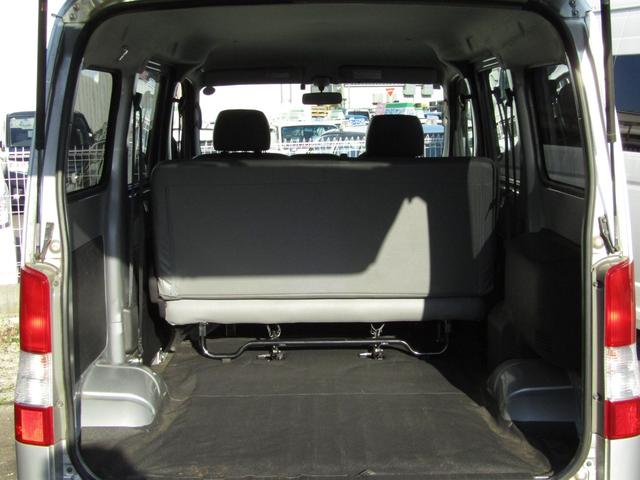 タウンエースバン ＧＬ　フルタイム４ＷＤ　４速オートマ　キーレス　５人乗り　リアヒーター　修復無し（15枚目）