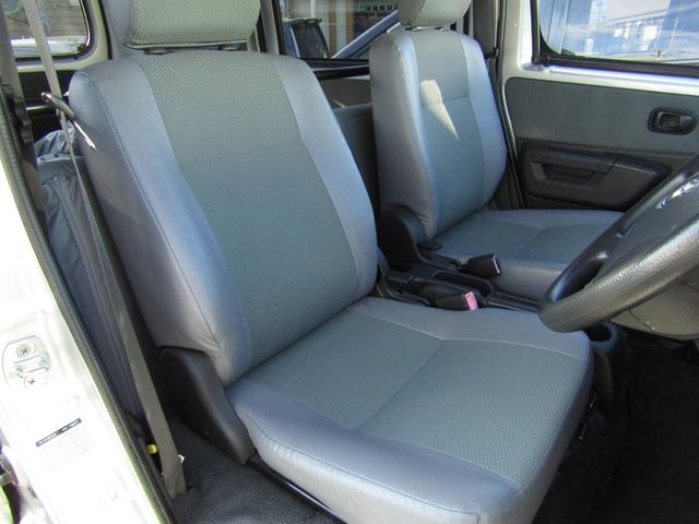 タウンエースバン ＧＬ　フルタイム４ＷＤ　４速オートマ　キーレス　５人乗り　リアヒーター　修復無し（20枚目）