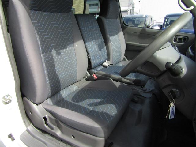 キャラバン SロングDX スーパーロング、バックカメラ、4速オートマ、キーレス、ETC、ABS、Wエアバック(17枚目)