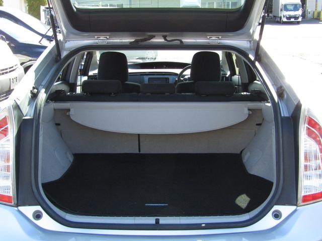プリウス Ｓ　バックカメラ、スマートキー、メモリーナビ、フルセグＴＶ、ＨＩＤヘッドライト、修復無し（15枚目）
