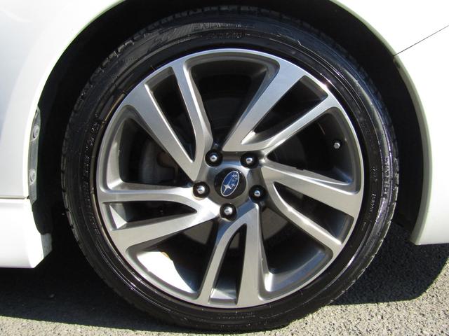 レヴォーグ １．６ＧＴ－Ｓアイサイト　ブレーキサポート、ワンオーナー、フルタイム４ＷＤ、シートヒーター、クルーズコントロール（16枚目）