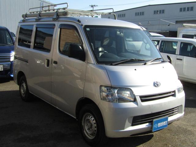 タウンエースバン ＧＬ　フルタイム４ＷＤ、リアヒーター、キーレス、ＡＢＳ、Ｗエアバック、最大積載量７００キロ（9枚目）