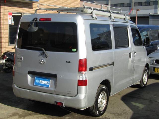 タウンエースバン ＧＬ　フルタイム４ＷＤ、リアヒーター、キーレス、ＡＢＳ、Ｗエアバック、最大積載量７００キロ（10枚目）