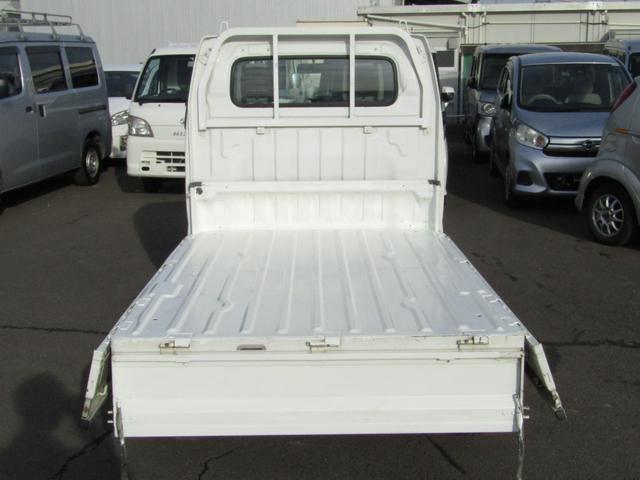 キャリイトラック ＫＣエアコン・パワステ　パートタイム４ＷＤ、５速マニュアル、エアコン、パワステ、タイミングチェーン、修復無し（15枚目）