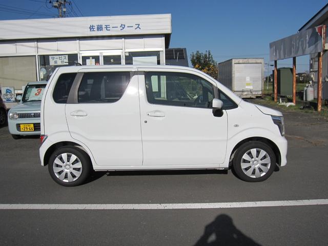 ワゴンＲ ＦＸ　メーカー保証継承付６万キロまたは令和９年１２月まで　スマートキー２個　プッシュスタート　ＣＤプレーヤー　スズキセーフティサポート（4枚目）