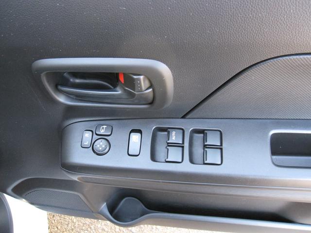 ワゴンＲ ＦＸ　メーカー保証継承付６万キロまたは令和９年１２月まで　スマートキー２個　プッシュスタート　ＣＤプレーヤー　スズキセーフティサポート（11枚目）