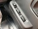 グランドキャブスマートアシスト　４ＷＤ　ＭＴ　衝突被害軽減システム　キーレスエントリー　ＥＳＣ　エアコン　パワーウィンドウ　運転席エアバッグ　助手席エアバッグ　ＣＤ　ミュージックプレイヤー接続可（28枚目）