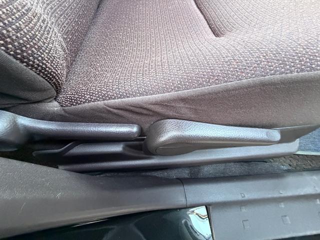 パッソ プラスハナ　Ｃパッケージ　純正ナビＴＶ　前オーナー記録簿あり（16枚目）