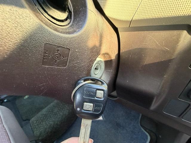 パッソ プラスハナ　Ｃパッケージ　純正ナビＴＶ　前オーナー記録簿あり（20枚目）