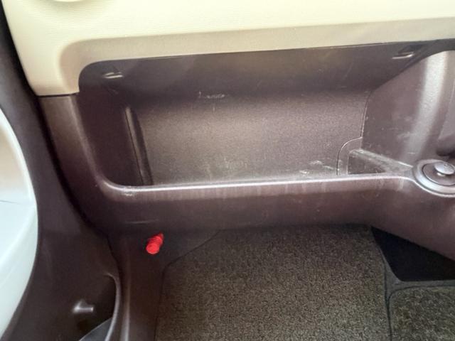 パッソ プラスハナ　Ｃパッケージ　純正ナビＴＶ　前オーナー記録簿あり（34枚目）