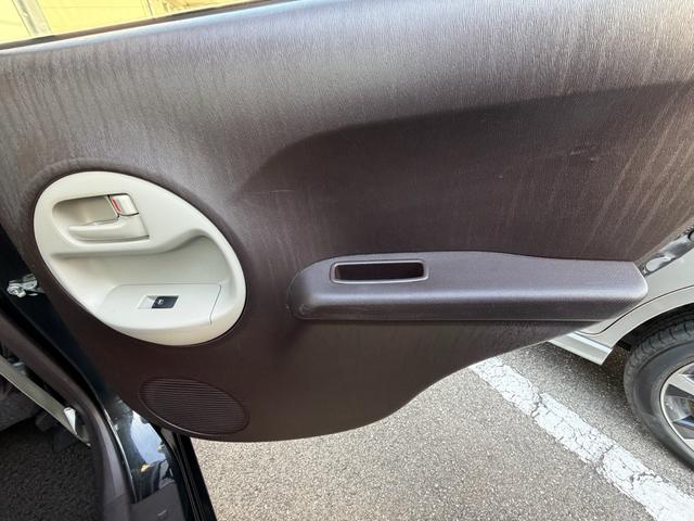 パッソ プラスハナ　Ｃパッケージ　純正ナビＴＶ　前オーナー記録簿あり（38枚目）