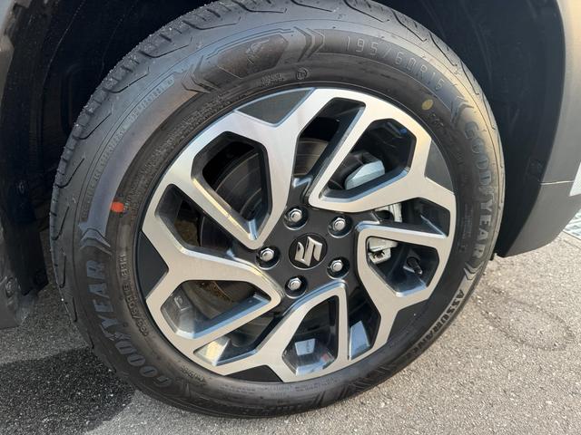 フロンクス ベースグレード　９インチ全方位カメラ付きメーカーナビ　試乗車アダプティブクルーズクルーズコントロール　運転席助手席シートヒーター　電動パーキングサイドブレーキ（62枚目）