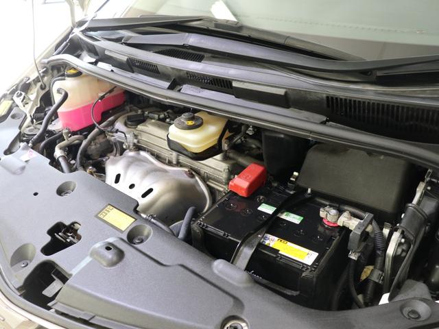 アエラス 4WD車 3列シート 8人乗り HDDナビ 地デジ バックカメラ 後席モニター 両側パワースラードドア 自動点灯式HIDライト プッシュスタート スマートキー イモビ エアロ 17AW ETC 禁煙車(38枚目)