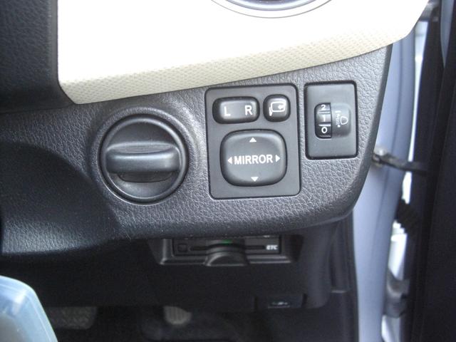 ヴィッツ ジュエラ ナビ TV CD バックカメラ キーレス エンジンスターター ETC スタッドレスタイヤアルミ付き有り(38枚目)